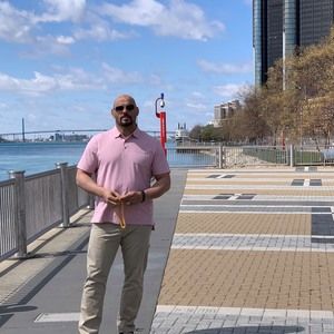 Meet your Posher, Adel